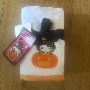 Hello Kitty White and Orange Hand Towels with Pumpkin